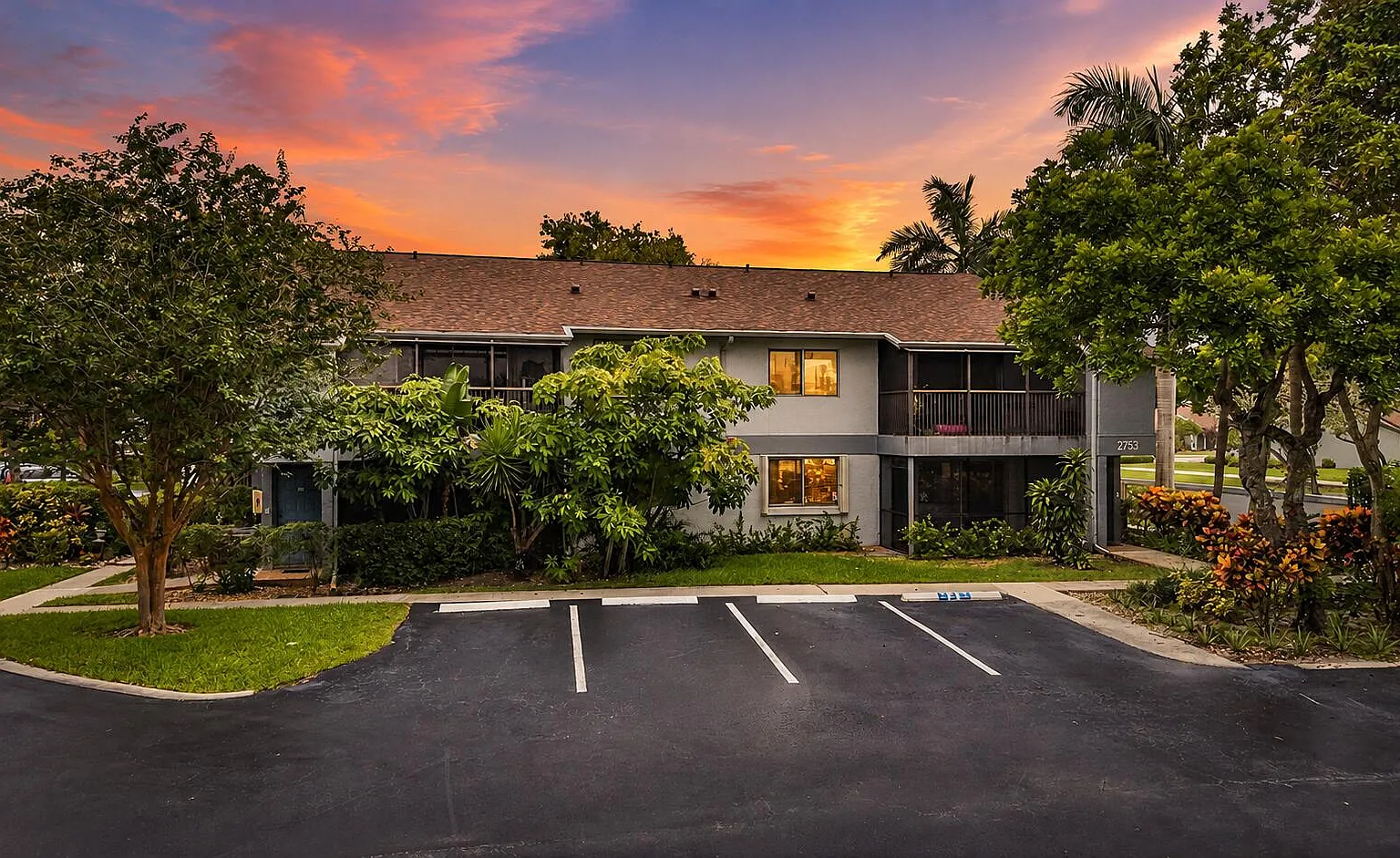 1 bed, 1.0 bath, 700 sqft, $1,750 — Photo 1