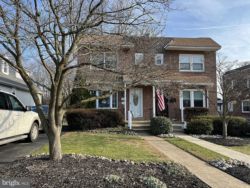 1st image of 136 Henderson Ave