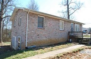 1st image of 112 Lynn Ln