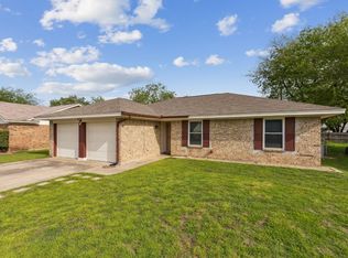 6033 Ridgecrest Dr, Watauga, TX 76148