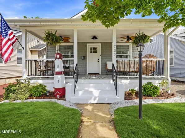 732 20th Ave, Lake Como, NJ 07719