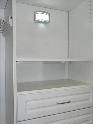 Sold by R New York | media 4