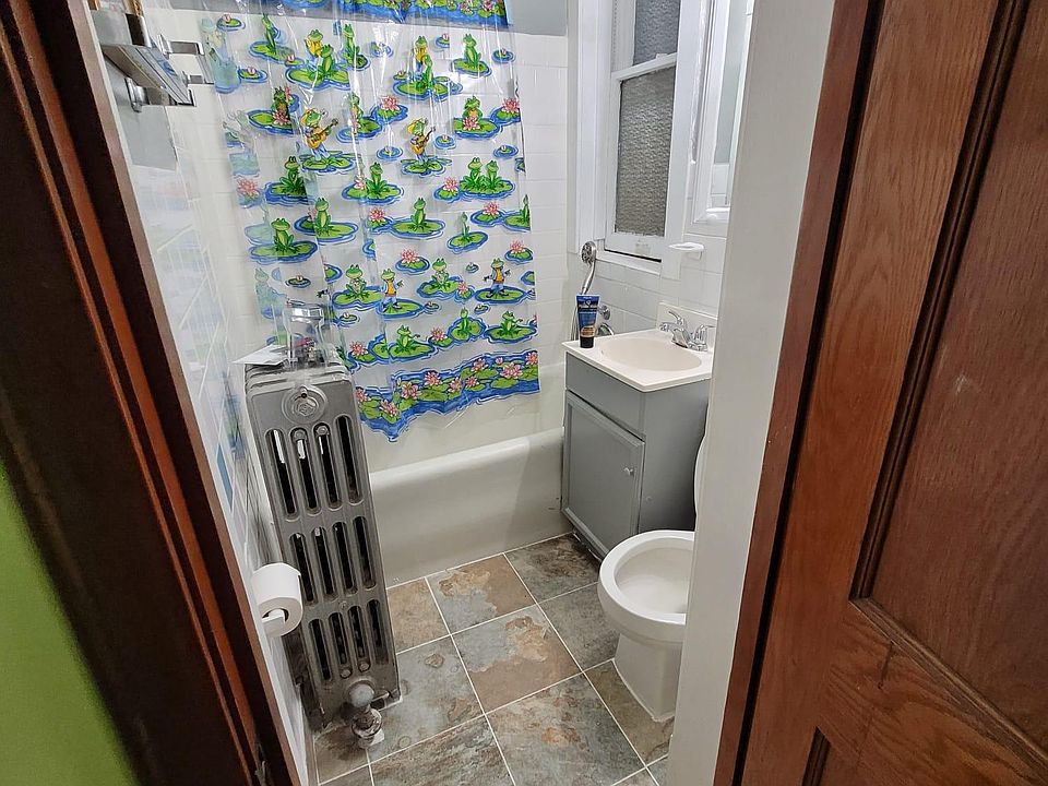 1st image of 5809 W Fullerton Ave Unit 1