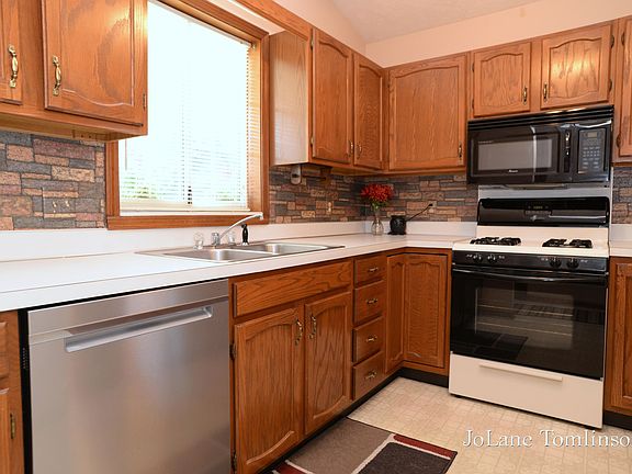 5th image of 2255 Bridle Creek St SE