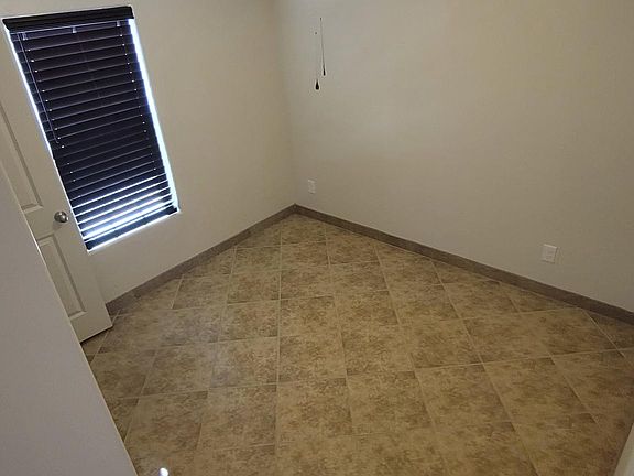 3rd image of 26233 S 196th St