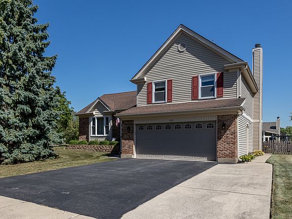 2nd image of 201 S Pembroke Dr