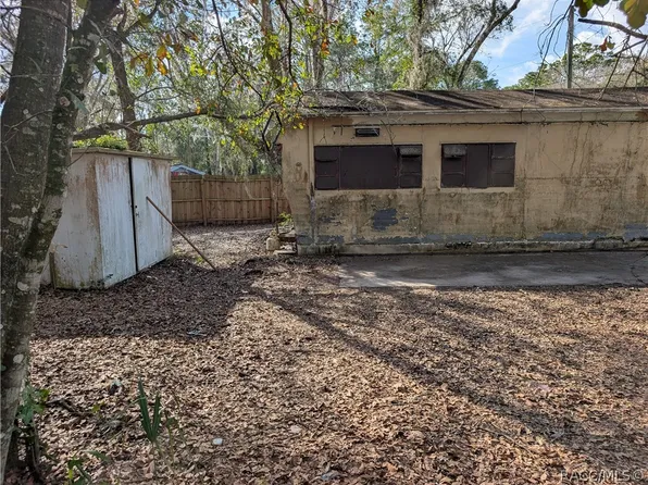 4314 E Fort Apache Pl, Dunnellon, FL 34434