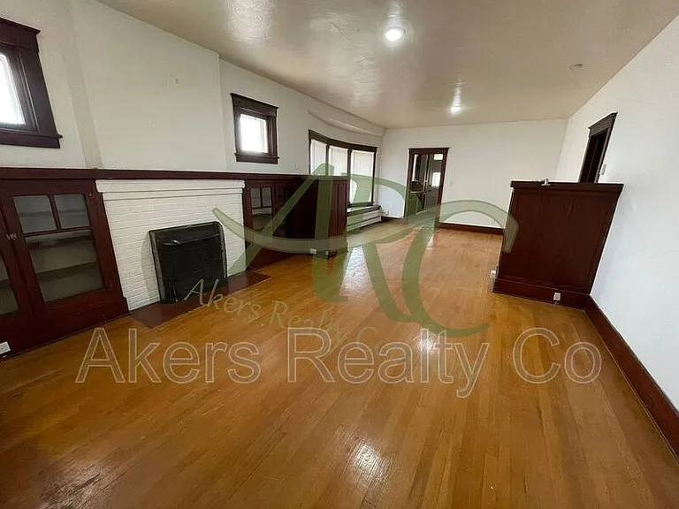 1124 Lake Ave — Photo 4