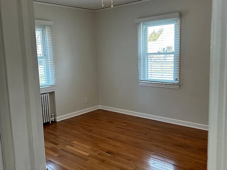 143 Dunnlea Rd — Photo 3