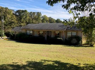 1038 Baker Rd, Batesville, MS 38606