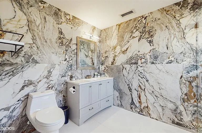 13646 Callington Dr — Photo 22
