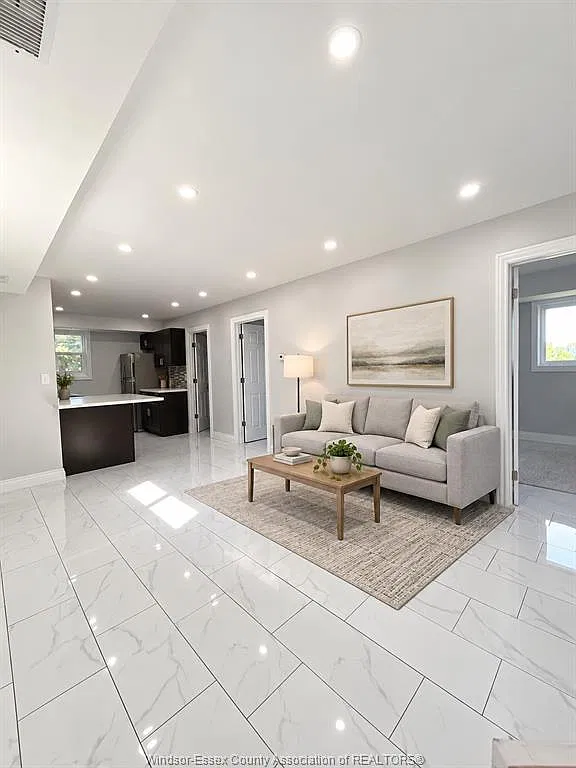 2 bed, $1,790 — Photo 2