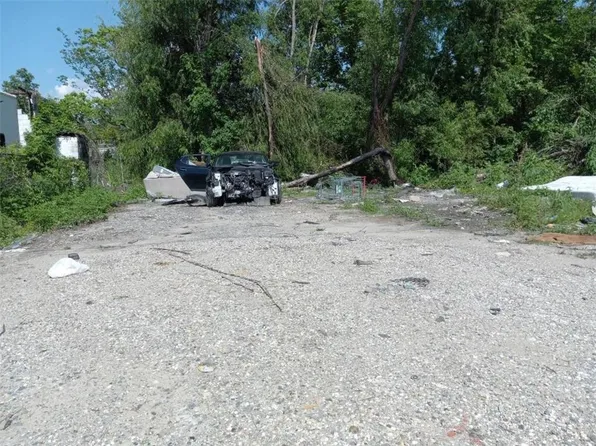 4147 Darby St, New Orleans, LA 70127