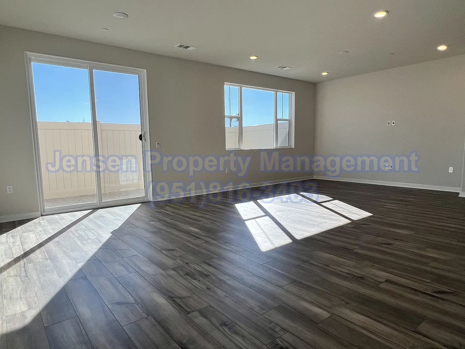 4 bed, 1994 sqft, $3,900 — Photo 1