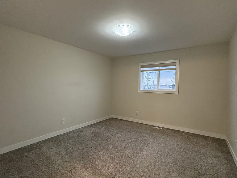 1485 Ravelston Ave W — Photo 11