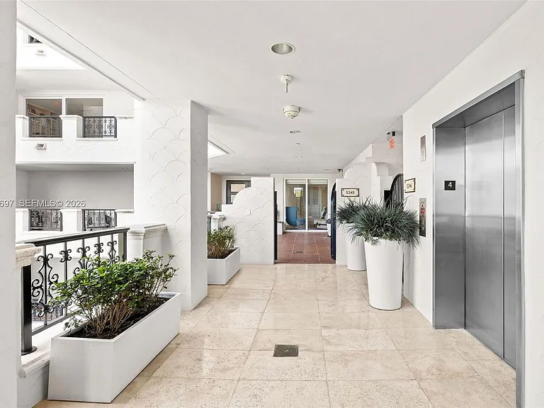 5245 Fisher Island Dr #5245 — Photo 47
