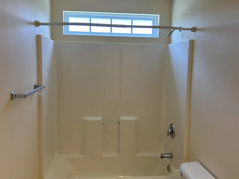 178 Tibton Cir — Photo 5