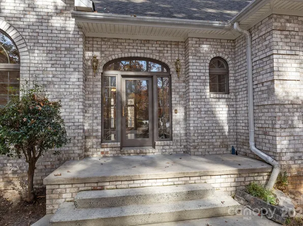14816 Lonesome Oak Cres, Charlotte, NC 28278