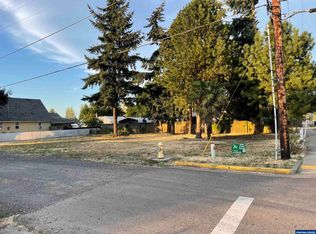 2187 Mill St, Lebanon, OR 97355