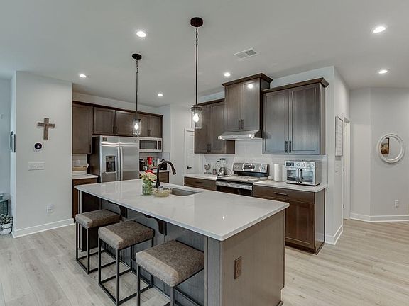5th image of 148 Salt Lake Ln