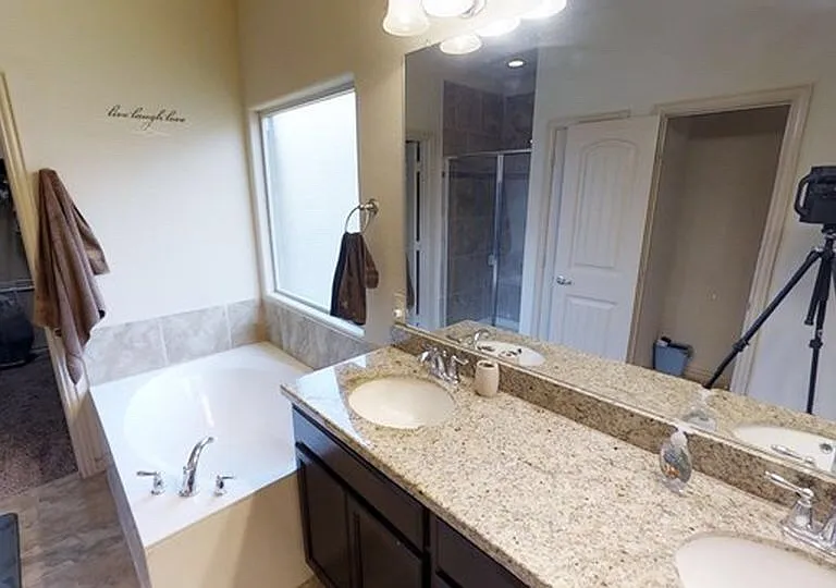 7309 Raphael St — Photo 17