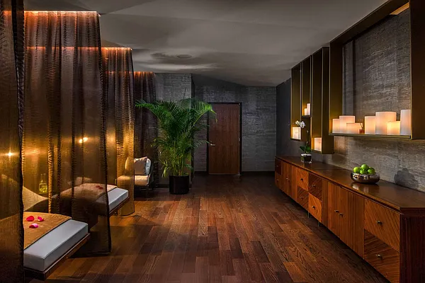 Rented by Bold New York | media 115