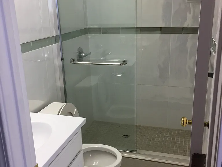 438 3rd Ave #B — Photo 9