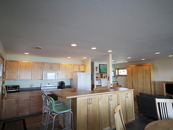 4th image of 13090 N Templar Dr