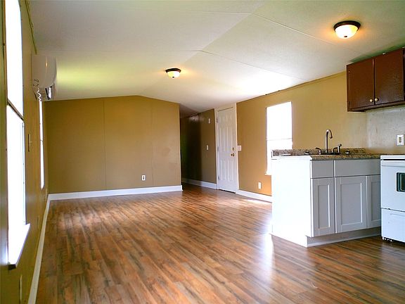 4th image of 2501 McDonald Rd
