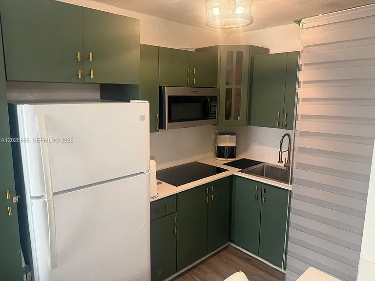 7928 Harding Ave #2 — Photo 8