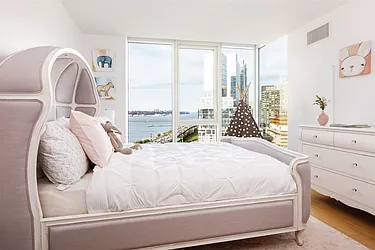 Rented by The Durst Organization