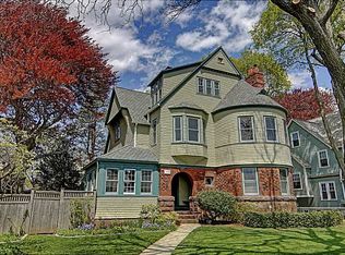 62 Alumni Ave, Providence, RI 02906