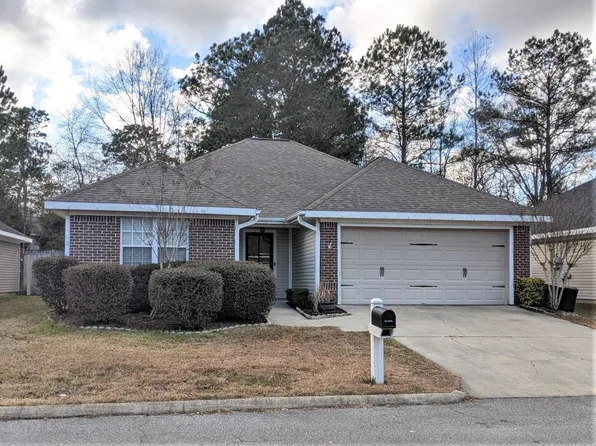 137 Huntington Dr, Hattiesburg, MS 39402