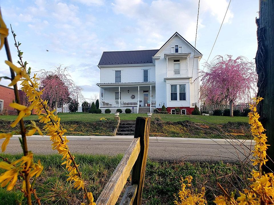 31st image of 109 Parsonage Ave