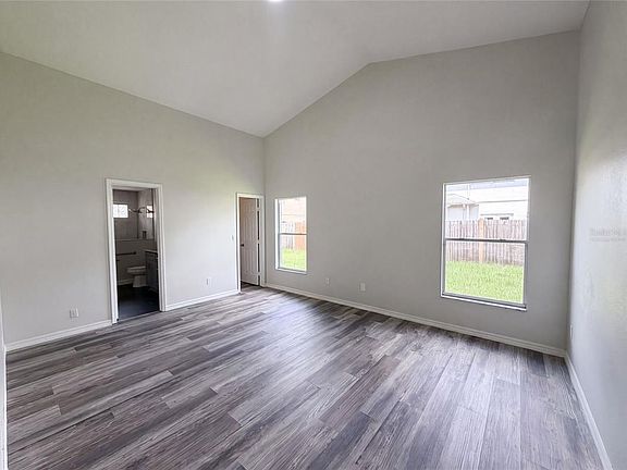4th image of 721 SUNBURST COVE LANE