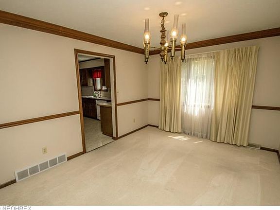 4th image of 16999 Antler Ln