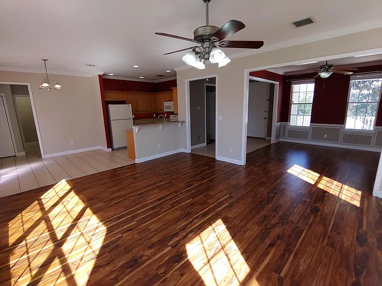 4258 Raleigh Way — Photo 11