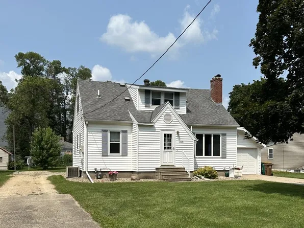 210 2nd St W, Hayward, MN 56043