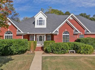 375 Champagne Cir, Ringgold, GA 30736