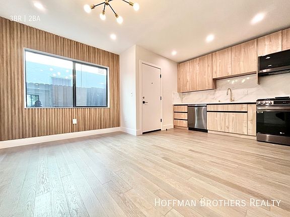 2nd image of 1446 S Crescent Heights Blvd