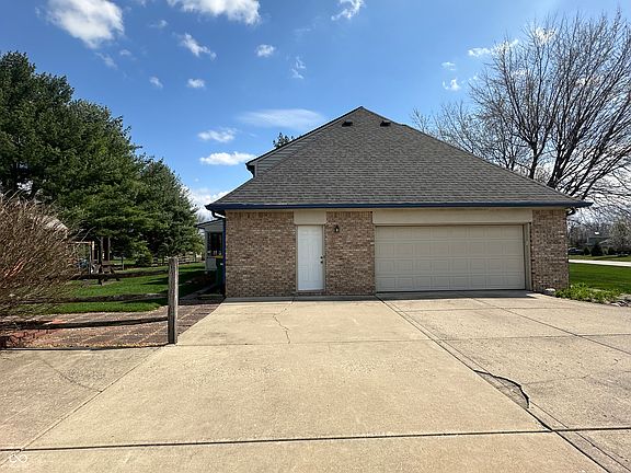 5th image of 8883 Cindy Ln