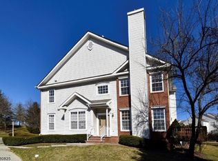 208 Crown Point Rd, Parsippany, NJ 07054