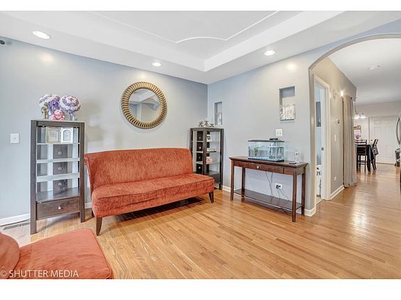 4th image of 6236 S Kolin Ave #1