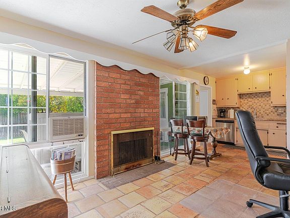 4th image of 20410 Septo St