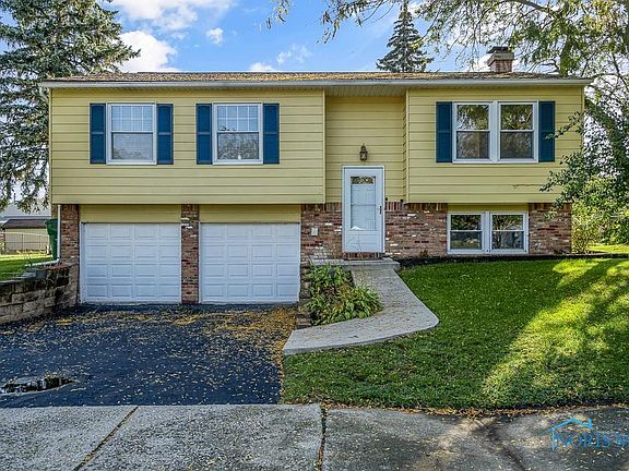 2nd image of 2423 Jamestown Dr