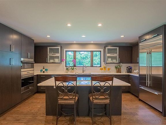 4th image of 12512 Whispering Hills Ln