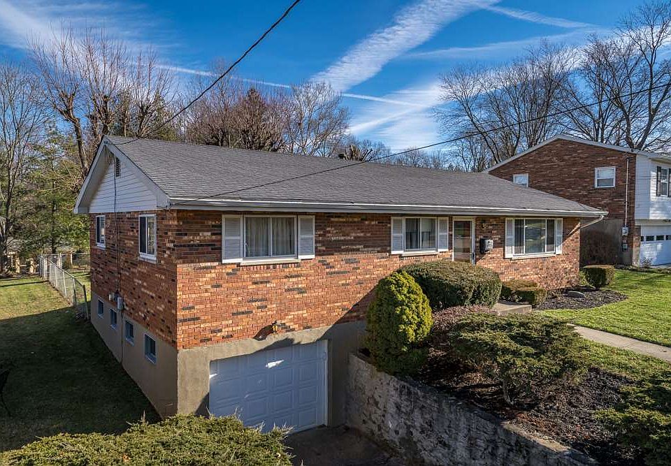 1st image of 114 Carran Dr