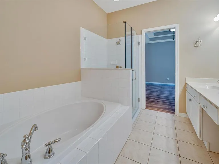 5508 Golden Isles Dr — Photo 29
