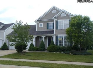 37037 Chaddwyck Ln, North Ridgeville, OH 44039