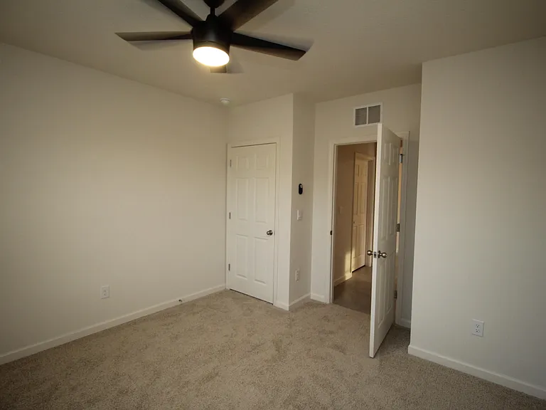 1405 Mineral Loop Dr NW — Photo 8